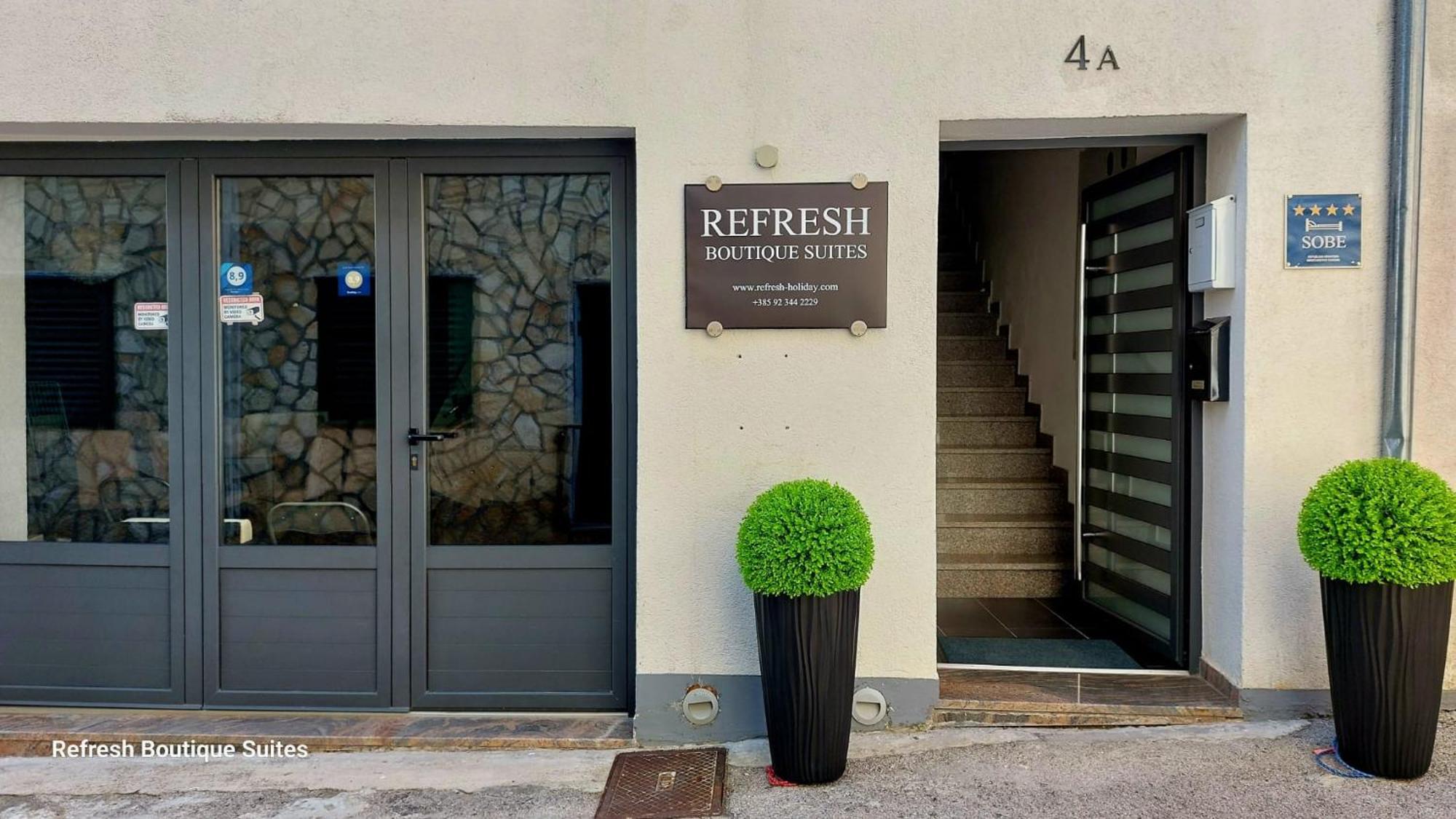 וודיצה Refresh Boutique Suites - Central Point מראה חיצוני תמונה